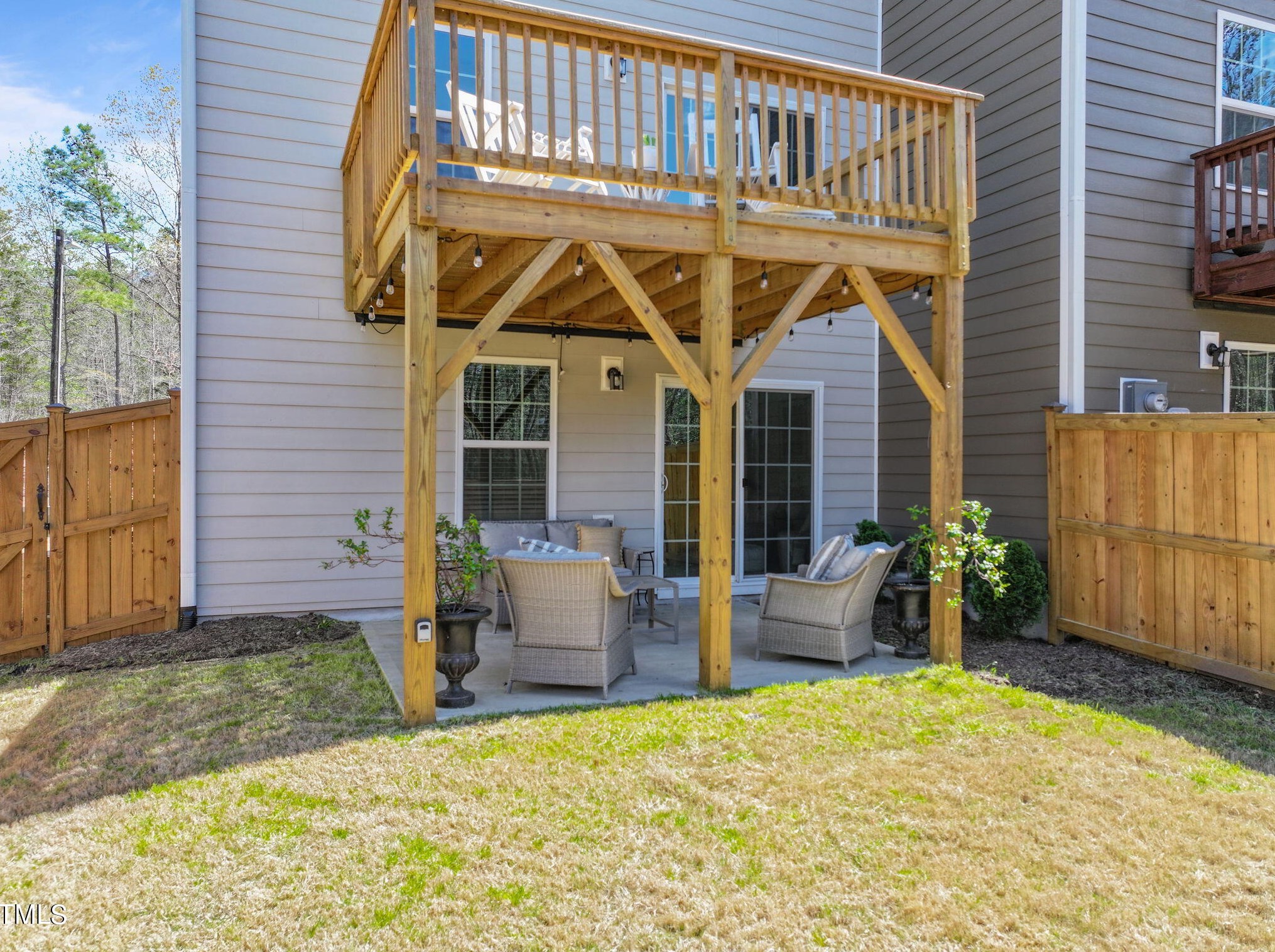 4724 Randall Rd, Durham NC 27707-9727 exterior