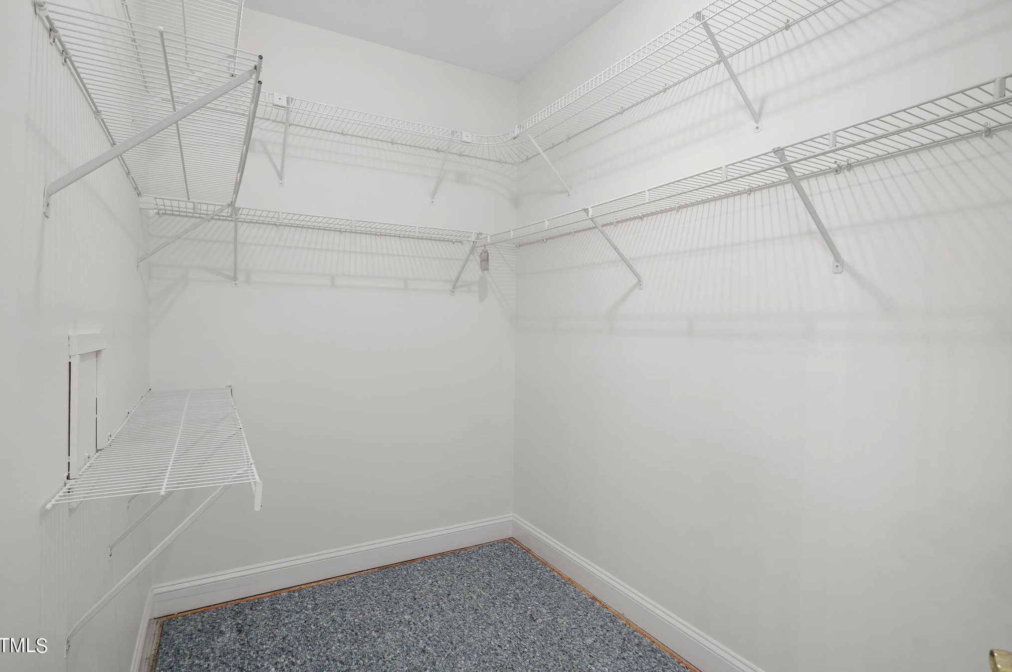 1031 Kelton Cottage Way, Cary NC  27560-7031 exterior