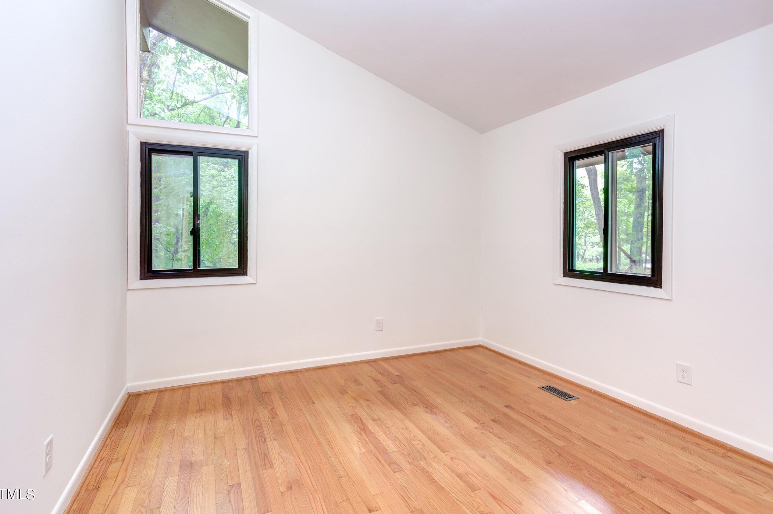 616 Beechtree Ct, Chapel Hill NC 27514-6702 exterior