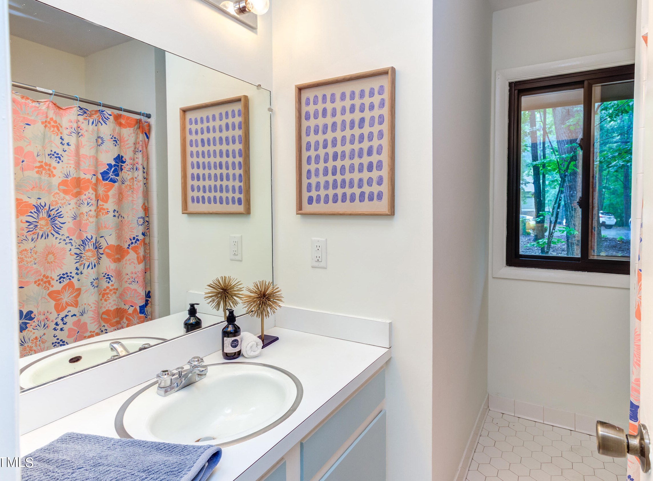 616 Beechtree Ct, Chapel Hill NC 27514-6702 exterior