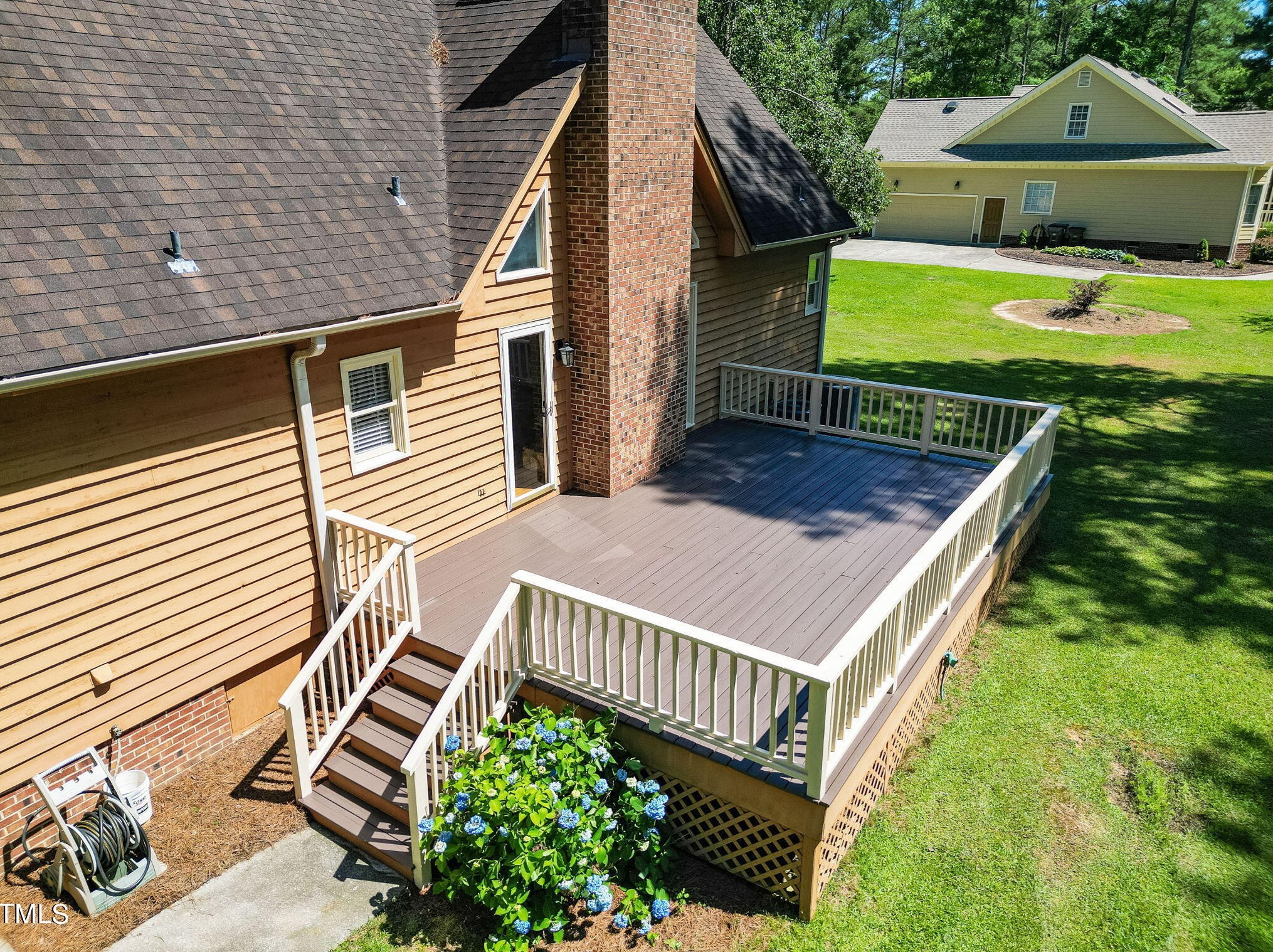 1019 Swift Creek Dr, Clayton NC 27520-9810 exterior