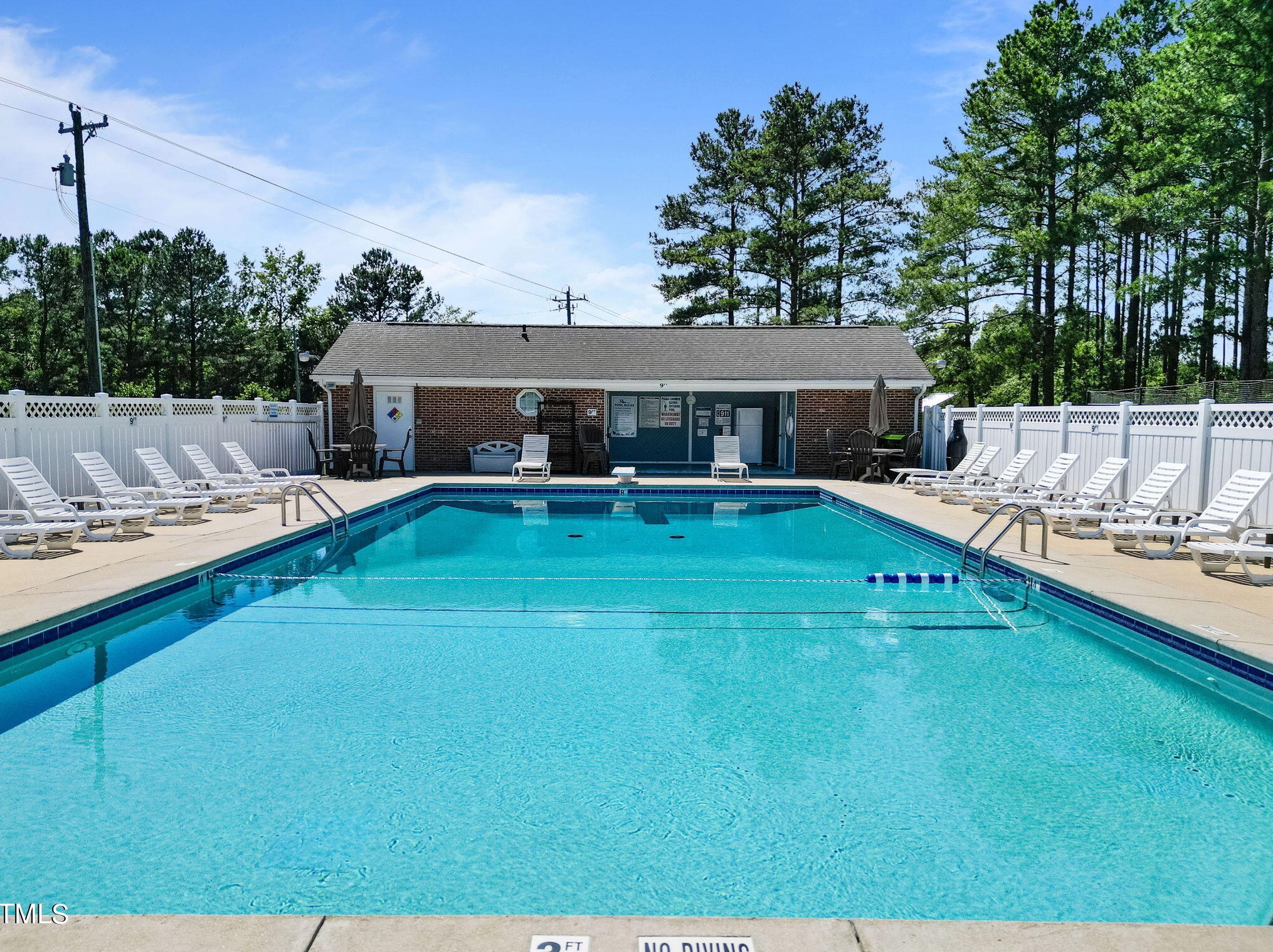 1019 Swift Creek Dr, Clayton NC 27520-9810 exterior