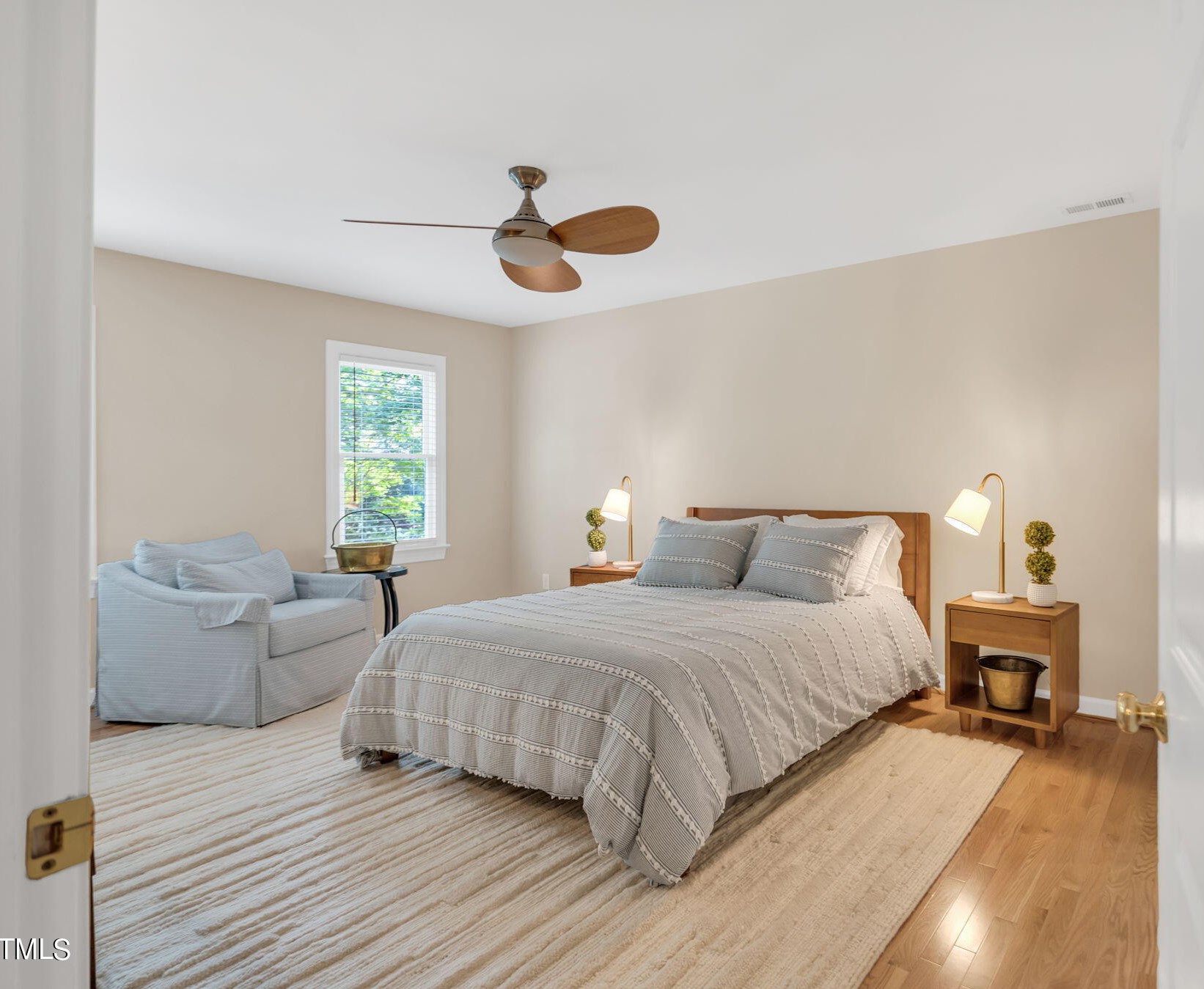 204 Stratford Dr, Chapel Hill NC exterior