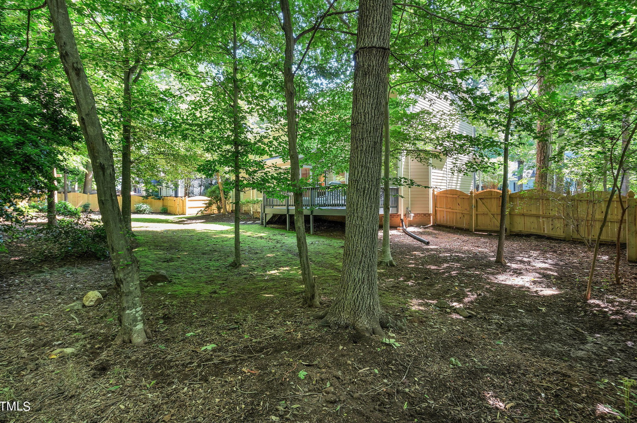 204 Stratford Dr, Chapel Hill NC exterior