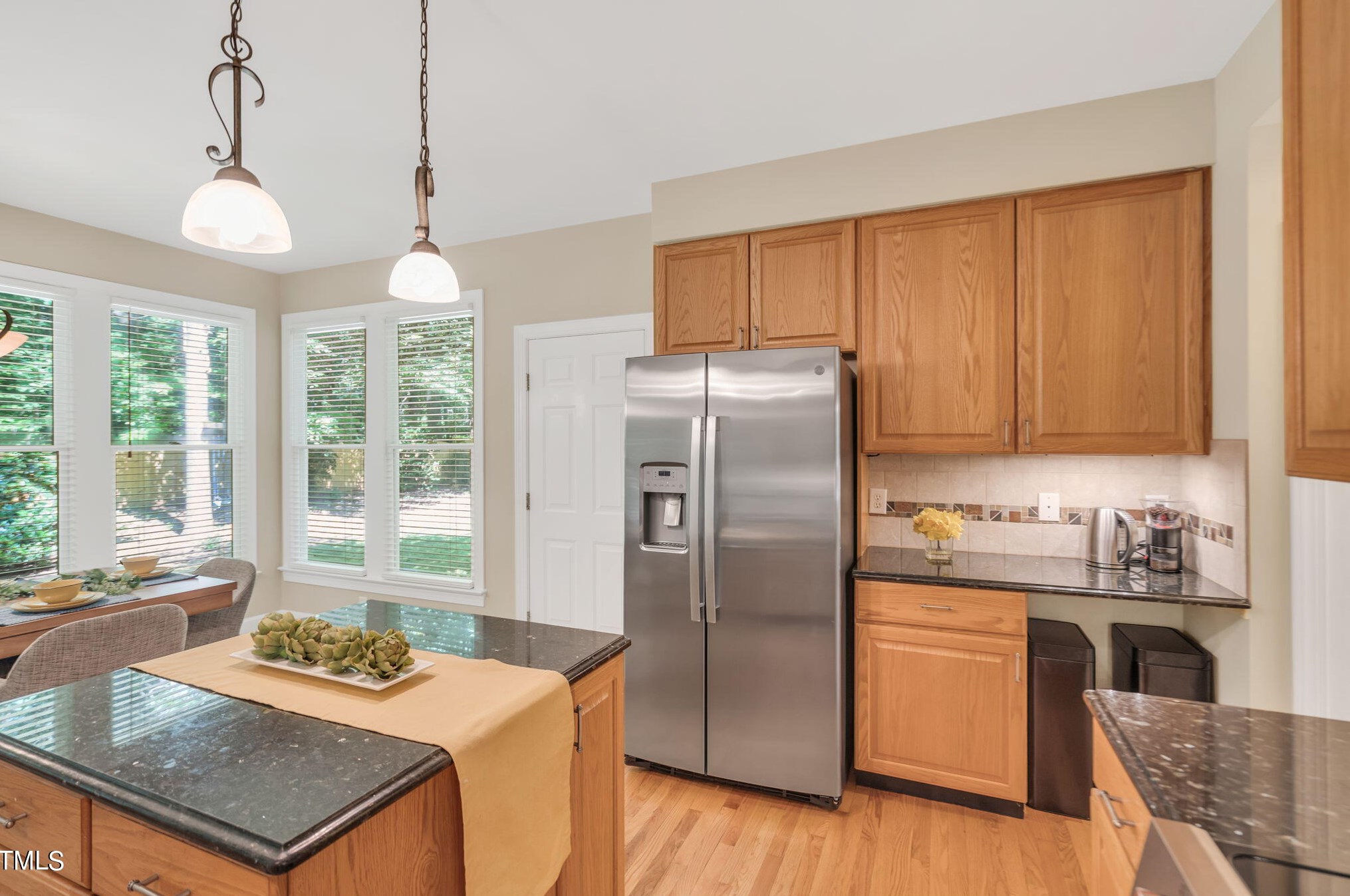 204 Stratford Dr, Chapel Hill NC exterior