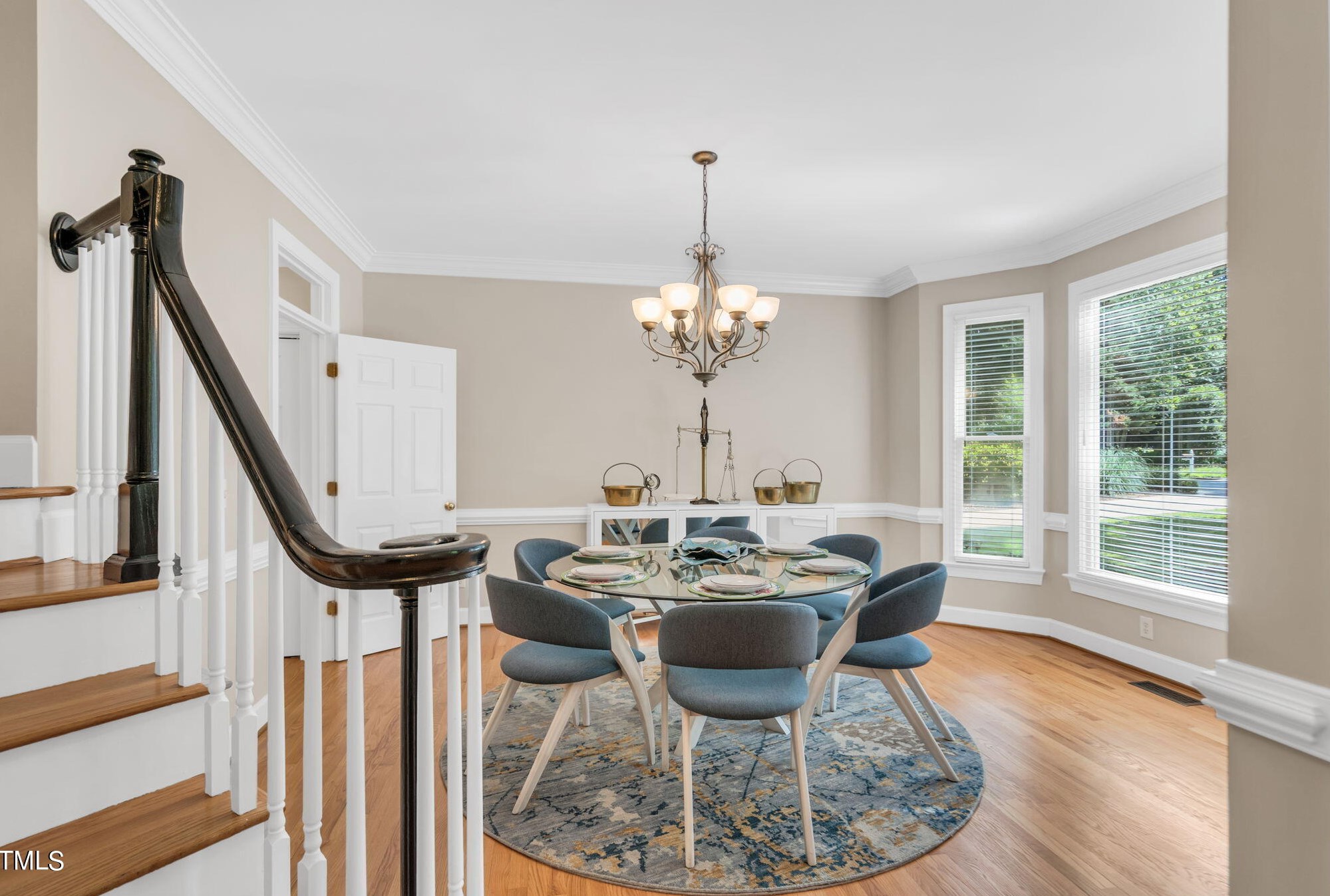 204 Stratford Dr, Chapel Hill NC exterior