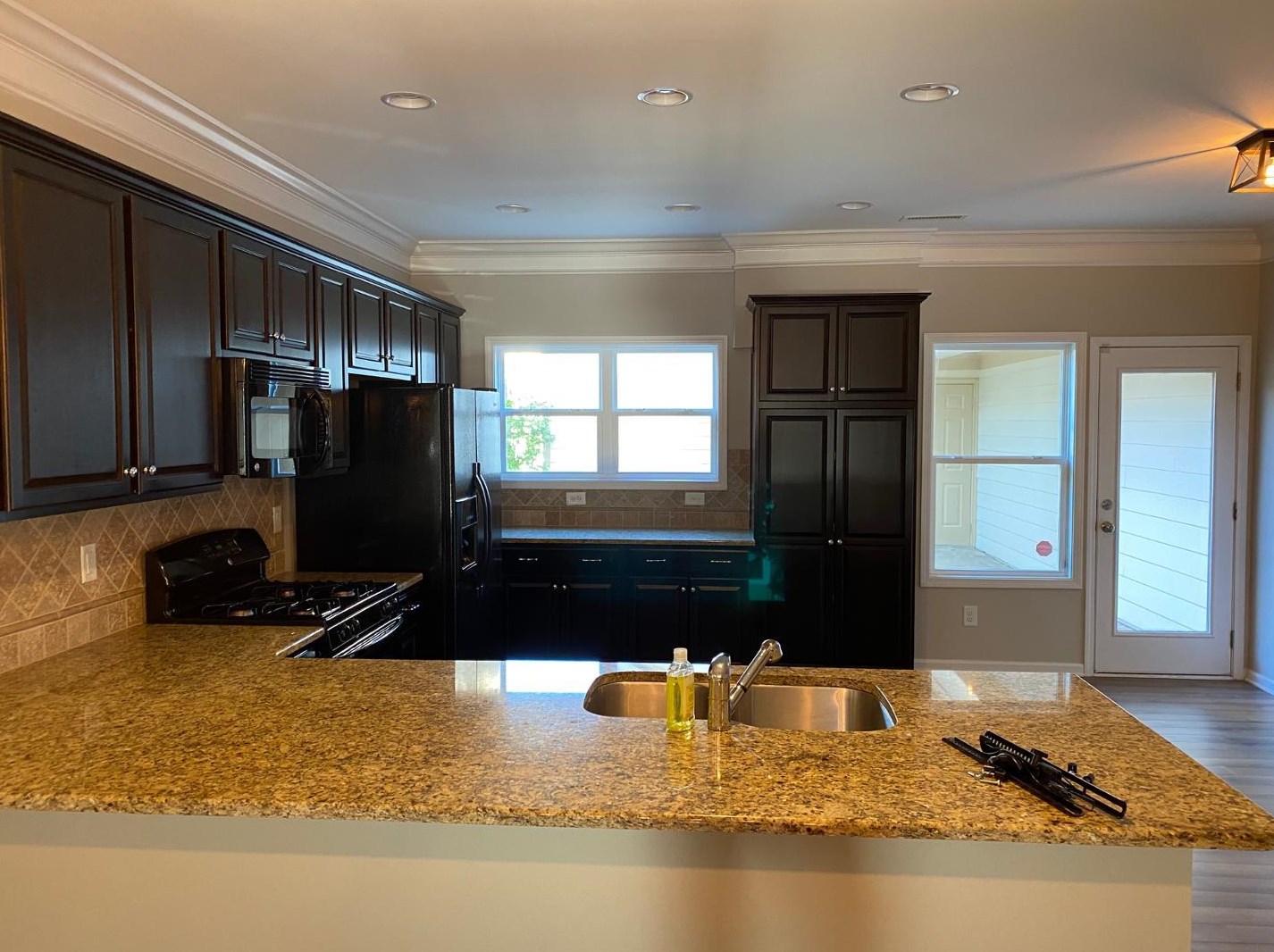 975 Branch Line Ln, Apex NC  27502-2429 exterior