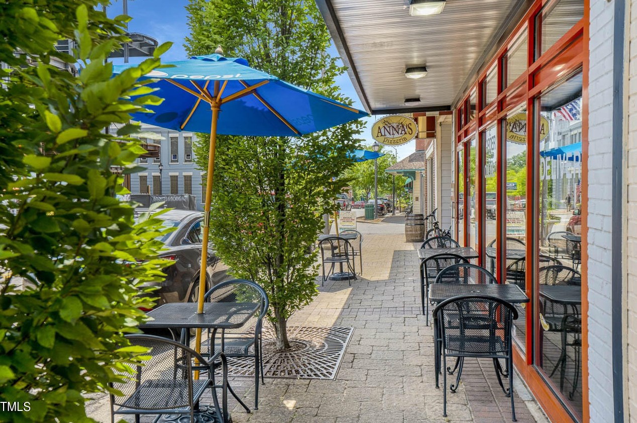 1825 Old Bramble Ln, Fuquay Varina NC  27526-4466 exterior