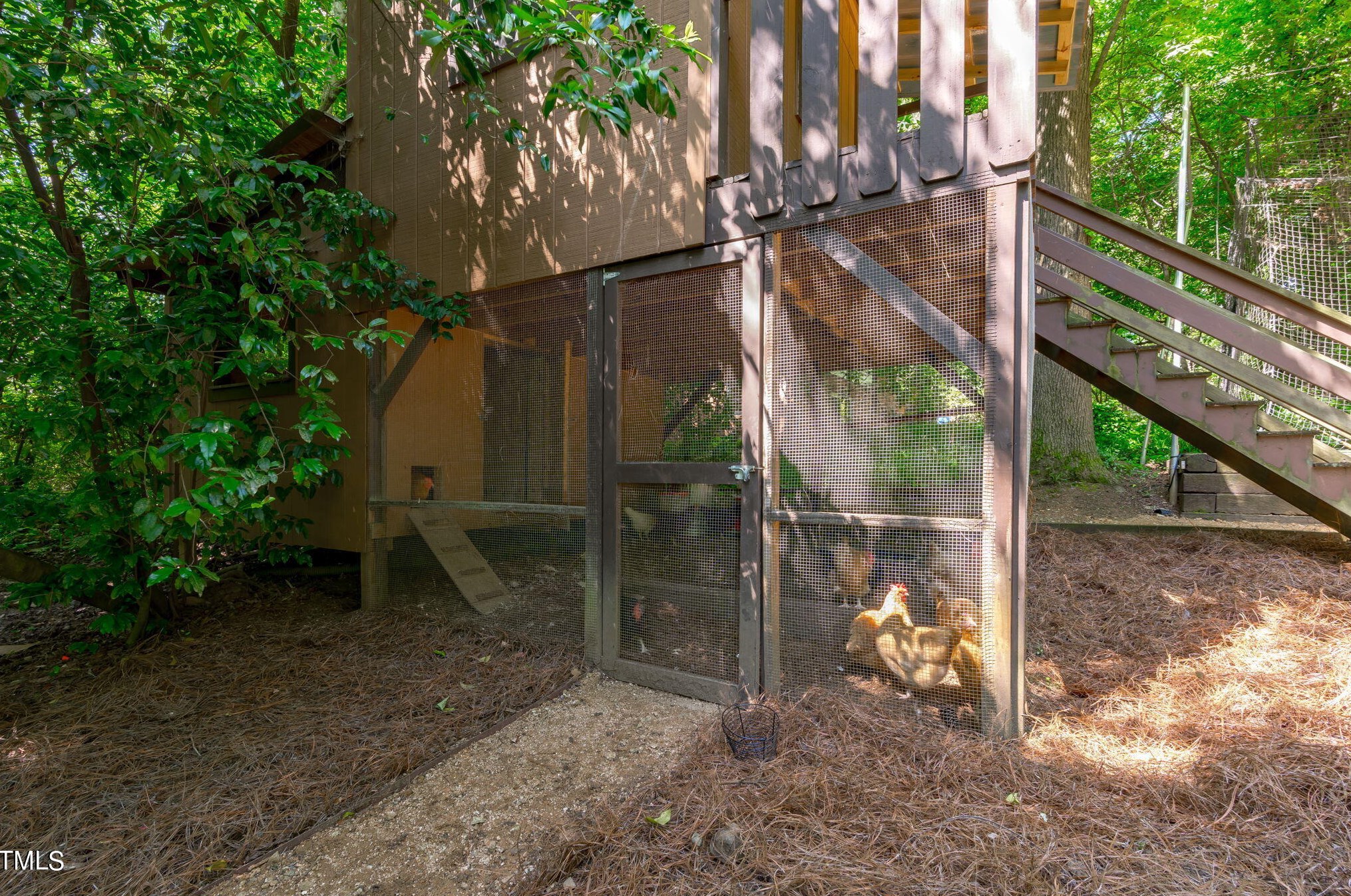 64 Kimberly Dr, Durham NC  27707-5418 exterior