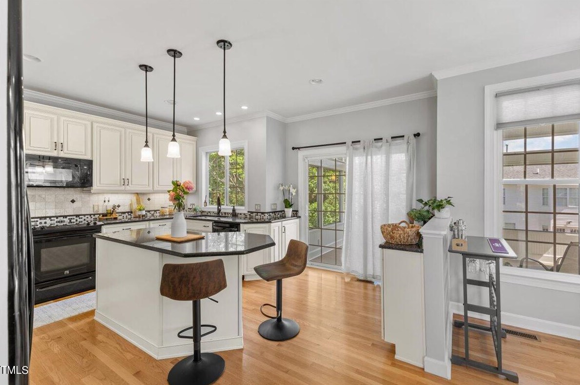 1619 Ashley Downs Dr, Apex NC 27502-6797 exterior