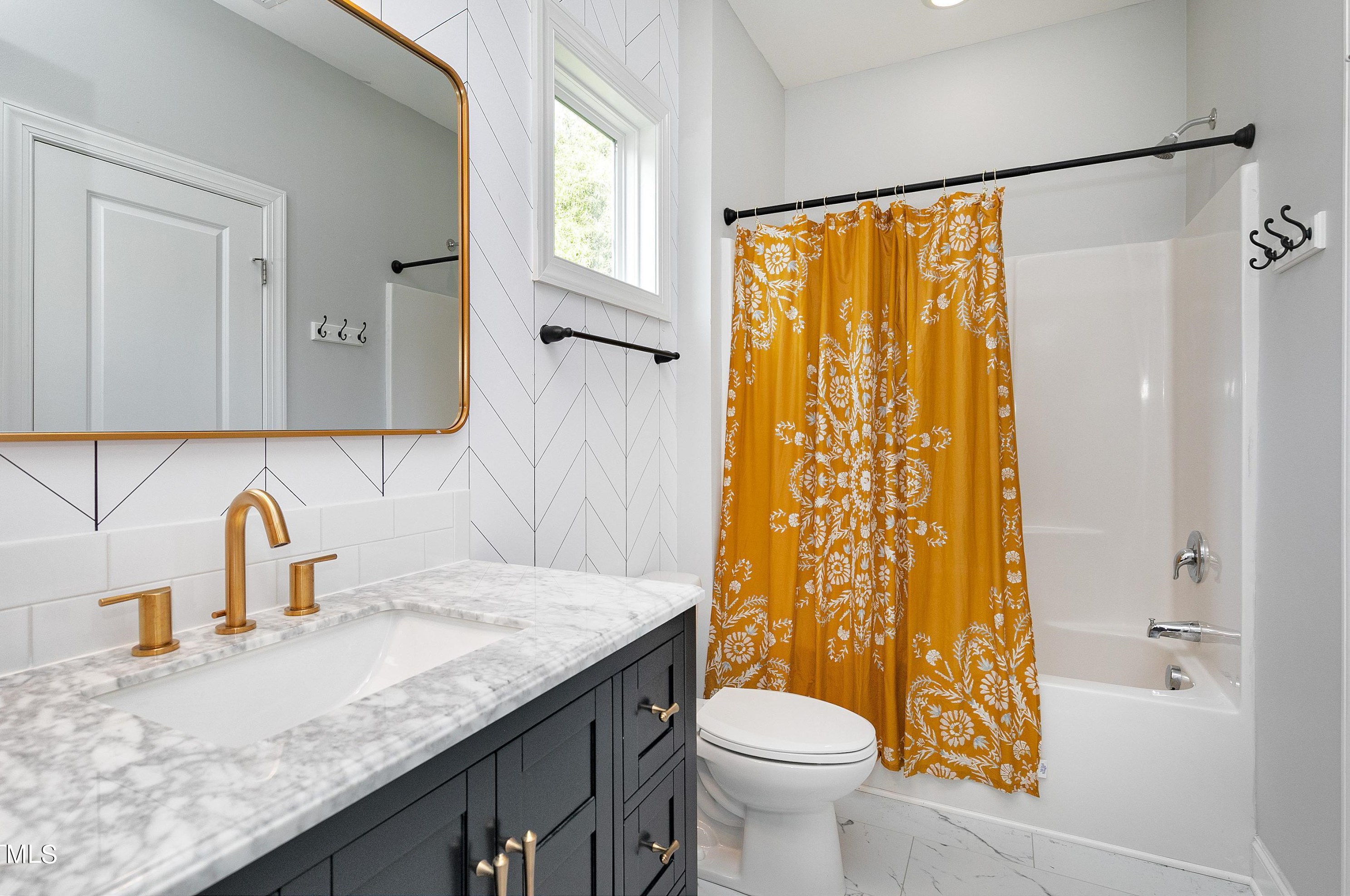 101 Windy Creek Ln, Apex NC 27502-5283 exterior