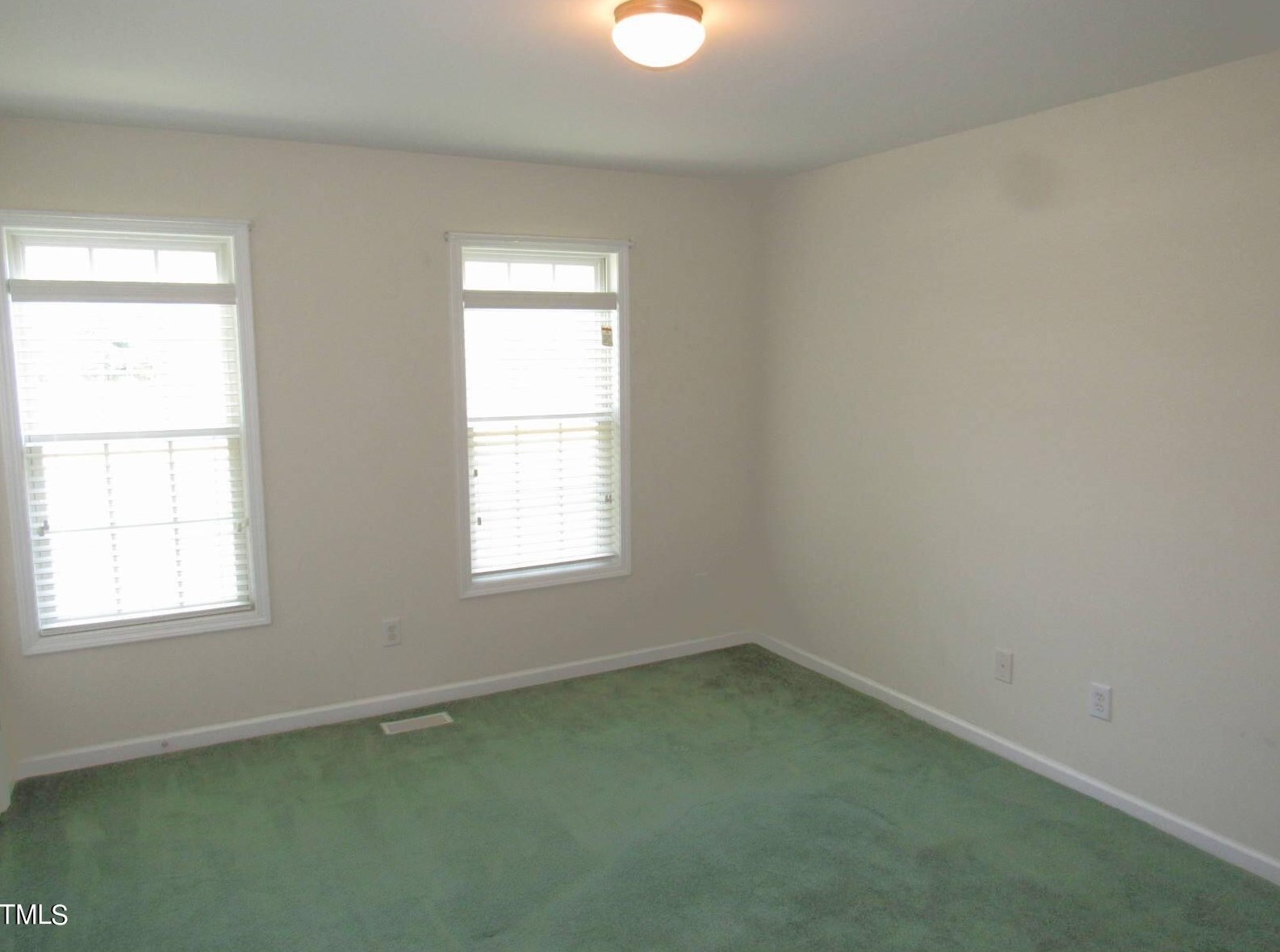 3639 Ashton Glen Ln, Oxford NC 27565-9540 exterior