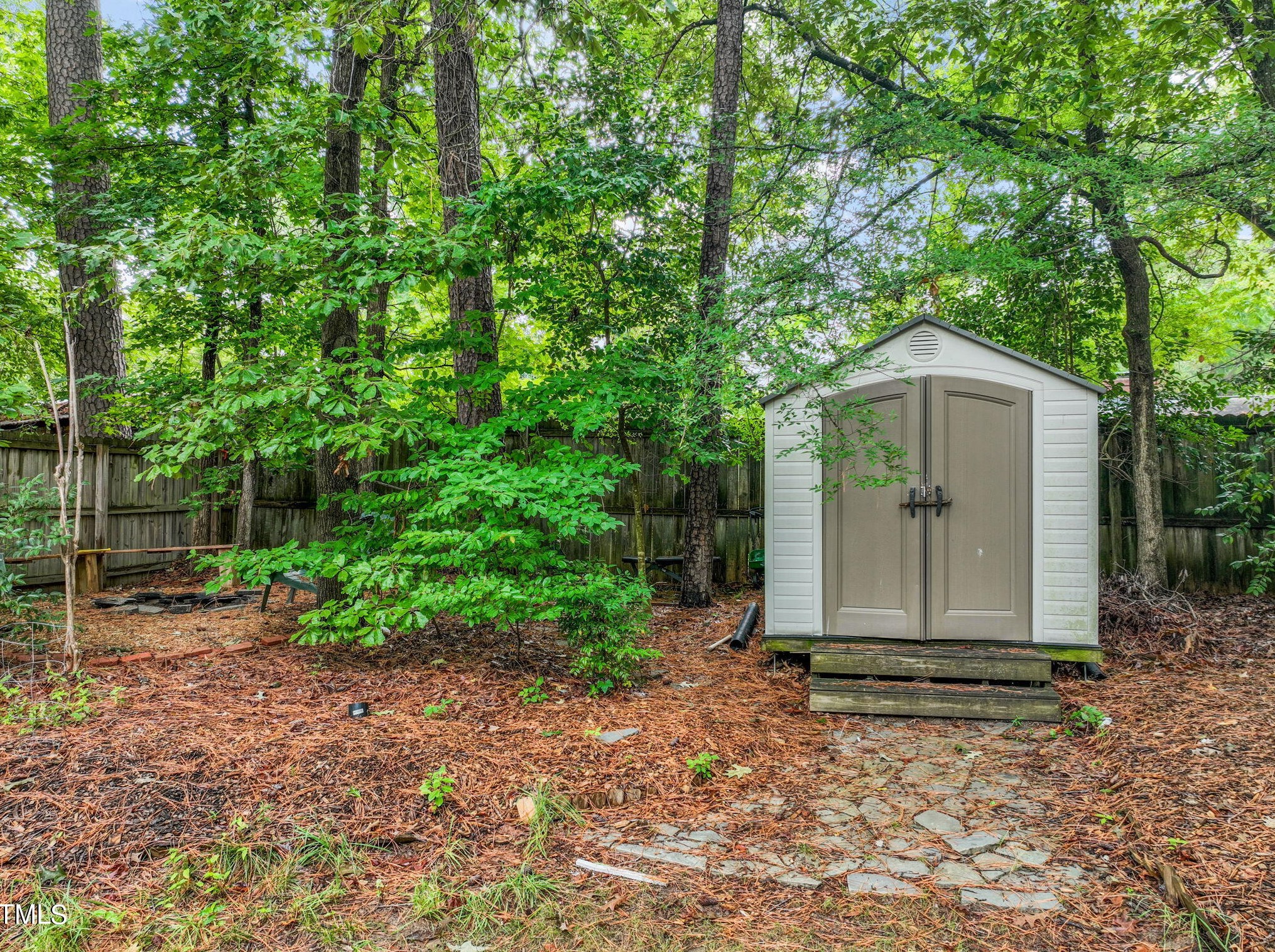 3211 Lassiter St, Durham NC  27707-3879 exterior