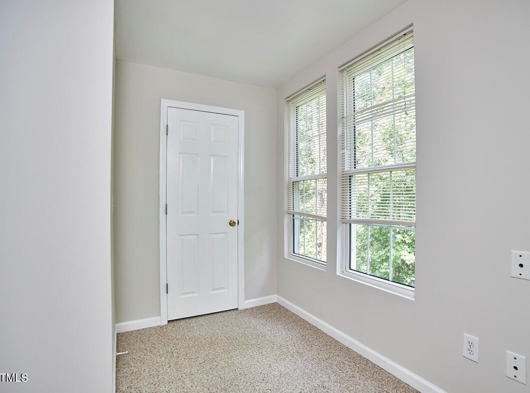 105 Woodridge Dr, Durham NC  27707-2839 exterior