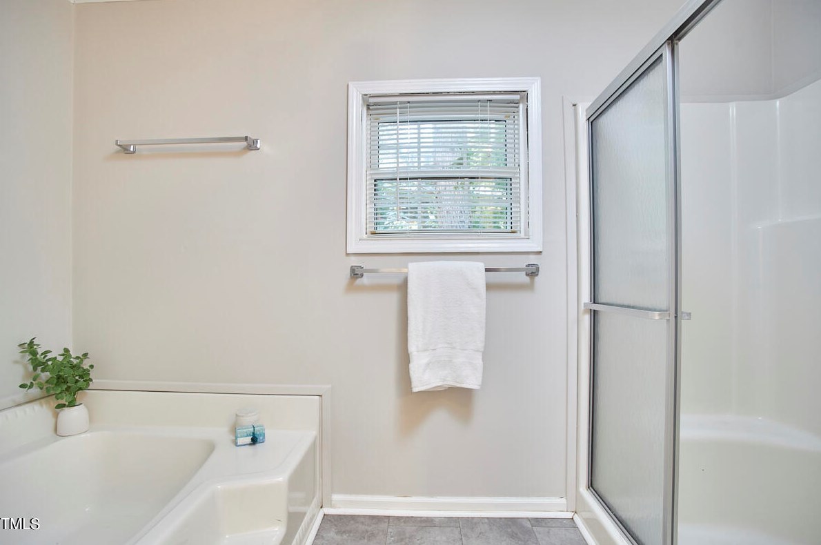 105 Woodridge Dr, Durham NC  27707-2839 exterior