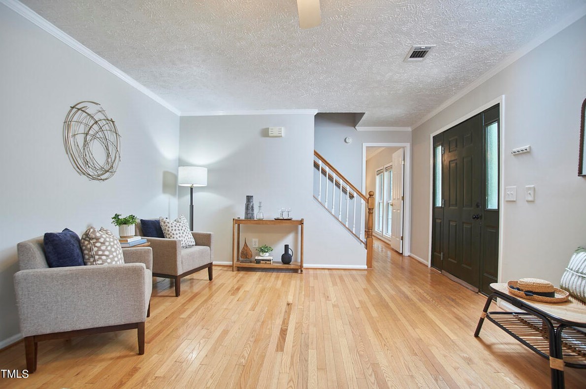 105 Woodridge Dr, Durham NC  27707-2839 exterior