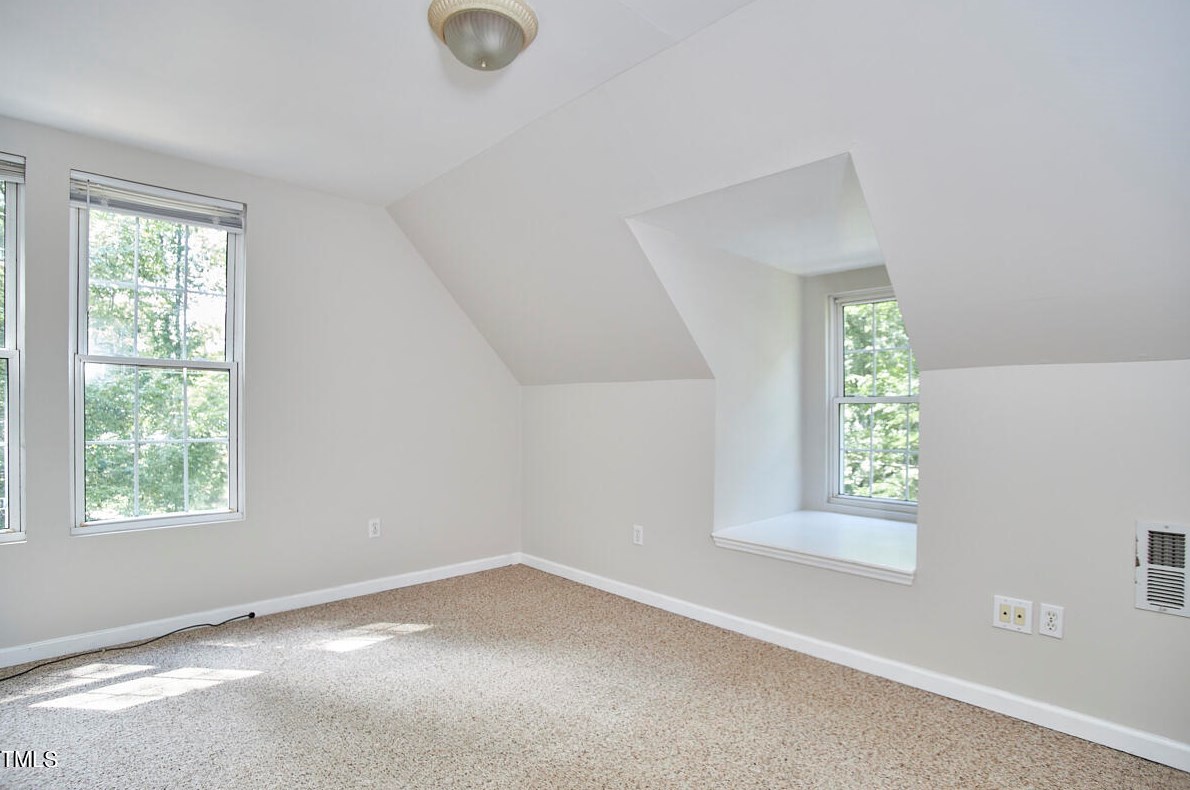 105 Woodridge Dr, Durham NC  27707-2839 exterior