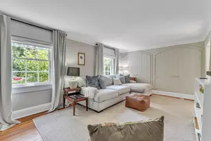225 E Corbin St, Hillsborough, NC 27278 - Photo 5