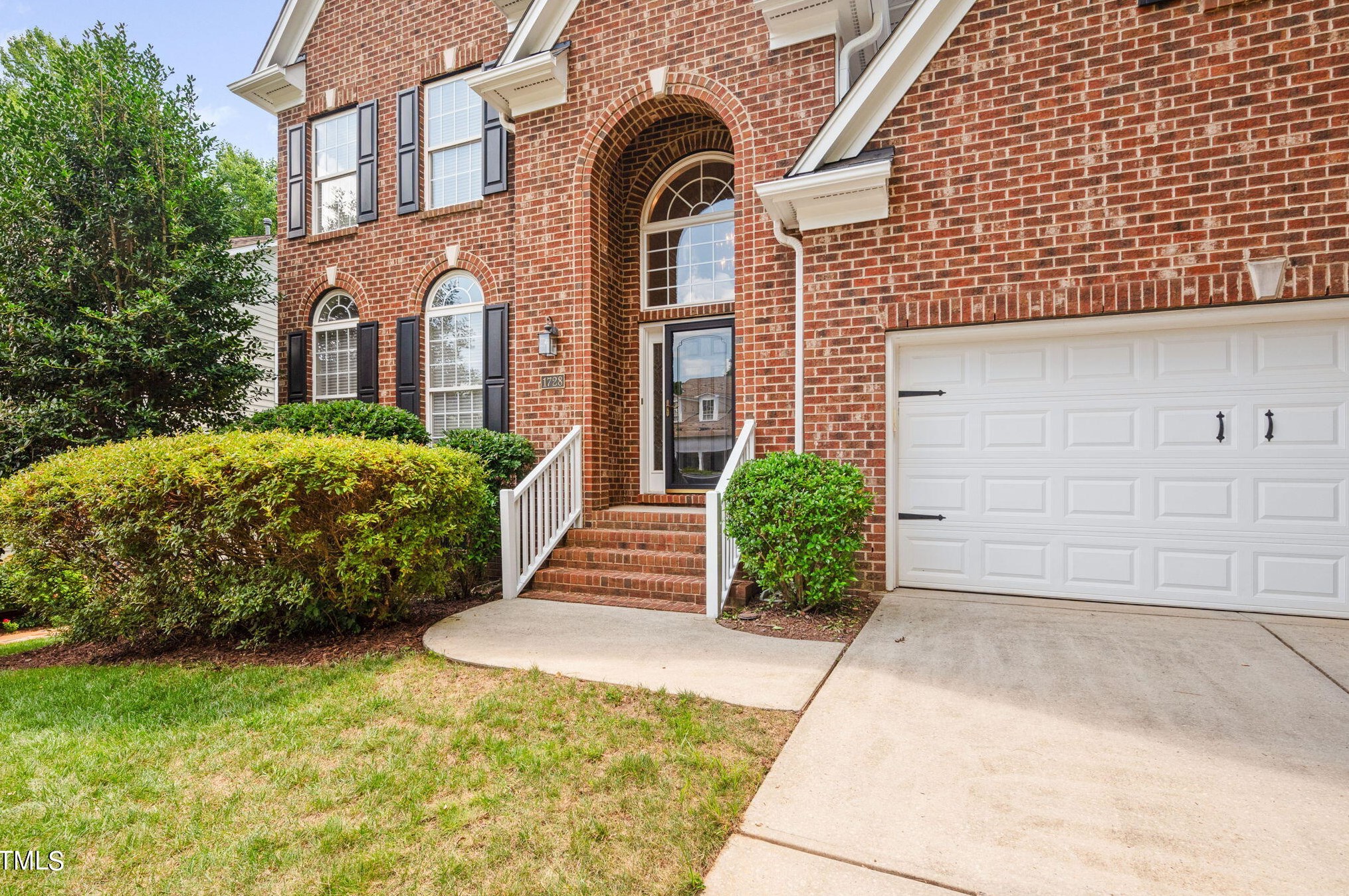 1728 Wysong Ct, Raleigh NC  27612-6443 exterior
