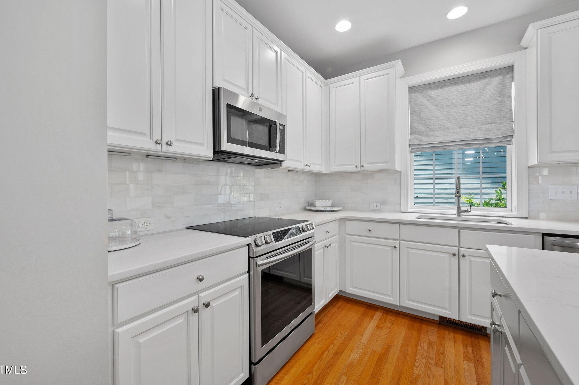 1728 Wysong Ct, Raleigh NC  27612-6443 exterior