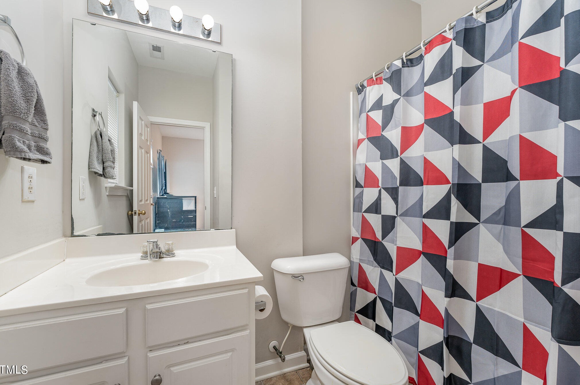 905 Straywhite Ave, Apex NC 27539-9007 exterior