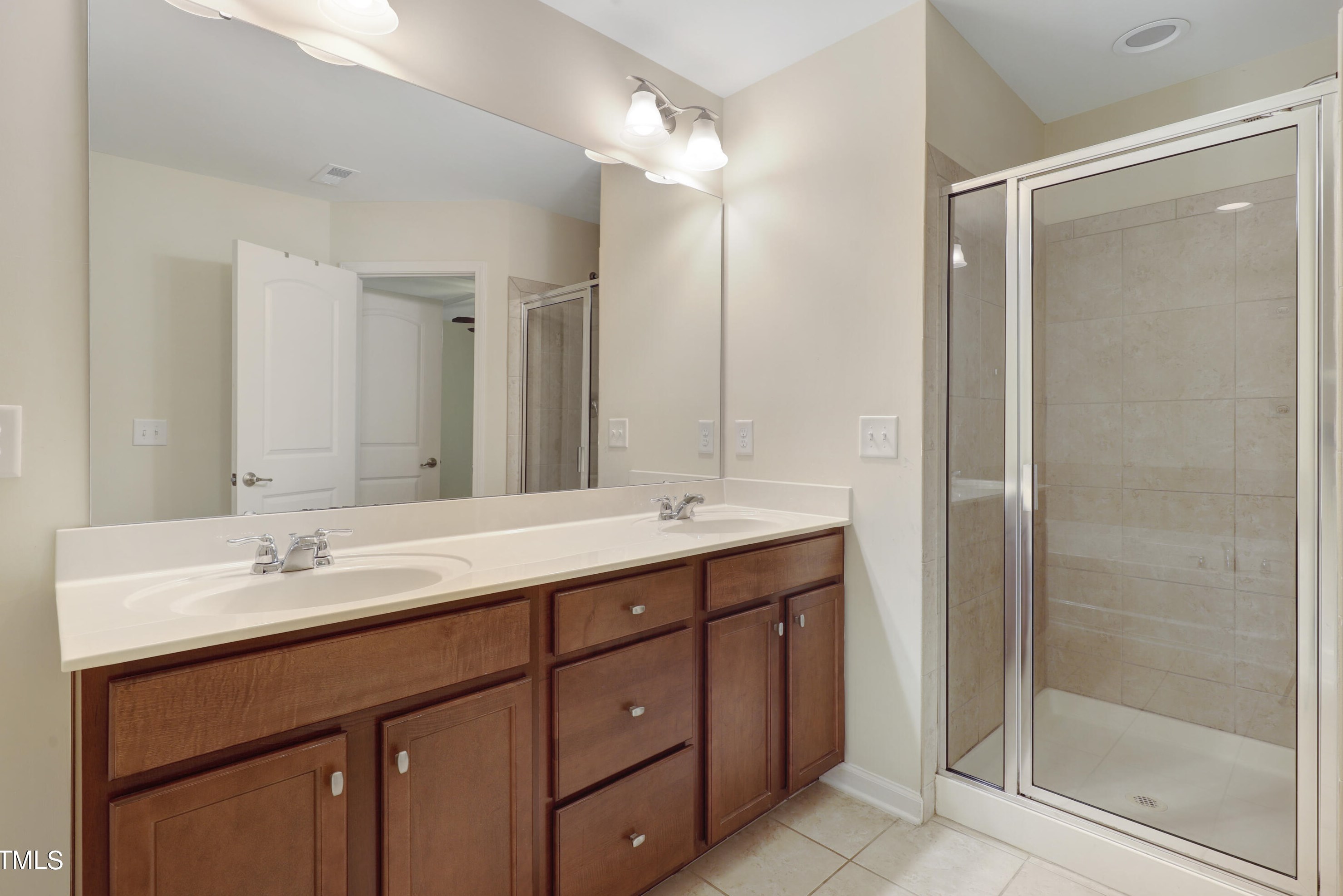 14 Intuition Cir, Durham NC 27705-2881 exterior