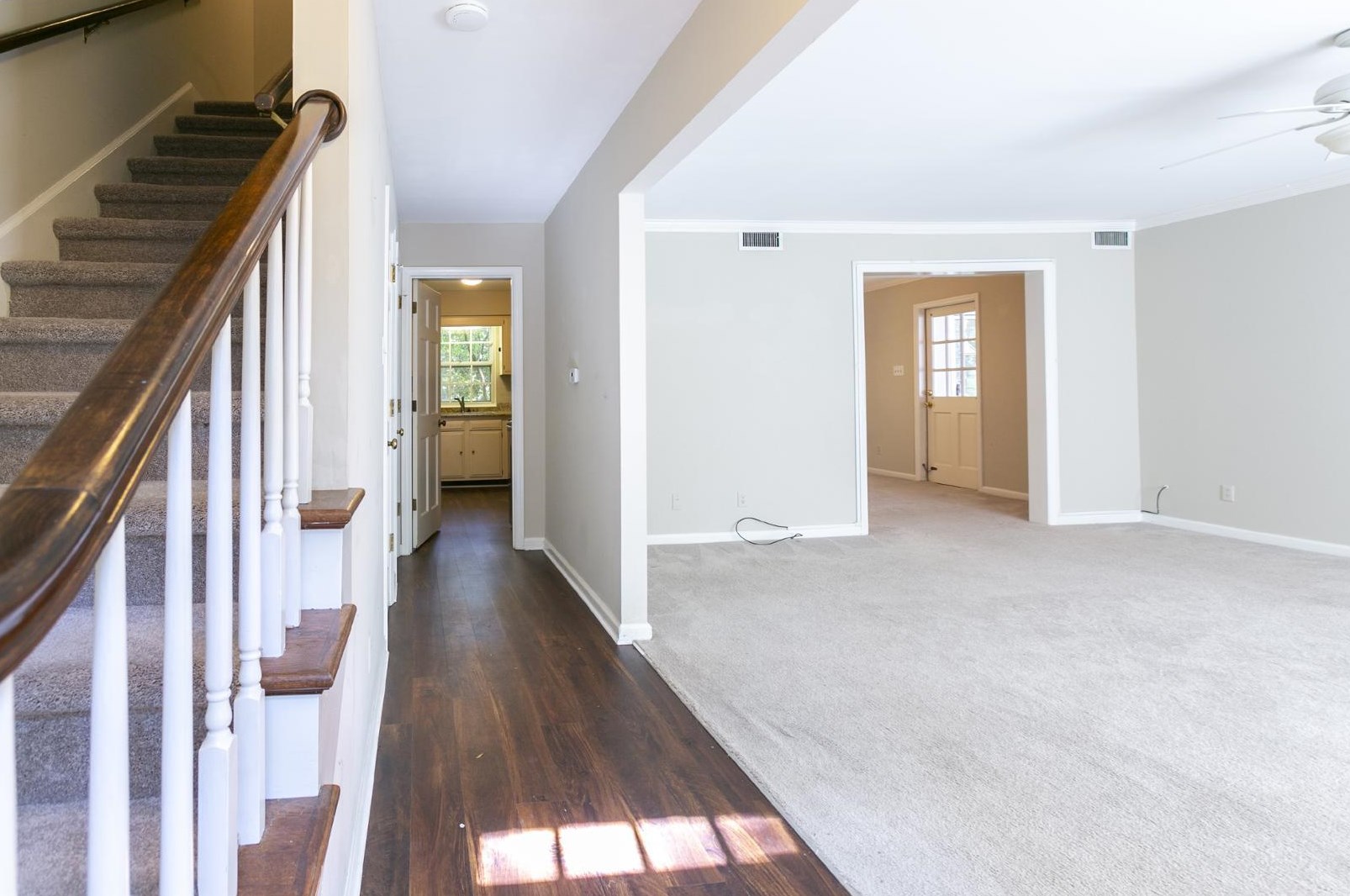 18 Banbury Ln, Chapel Hill NC  27517-2502 exterior