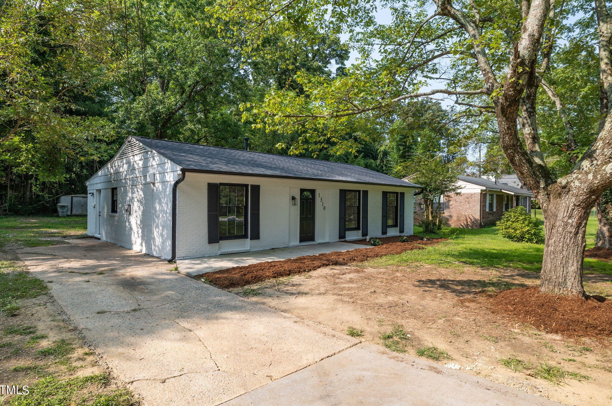 1310 Cedrow Dr, High Point NC  27260-3702 exterior