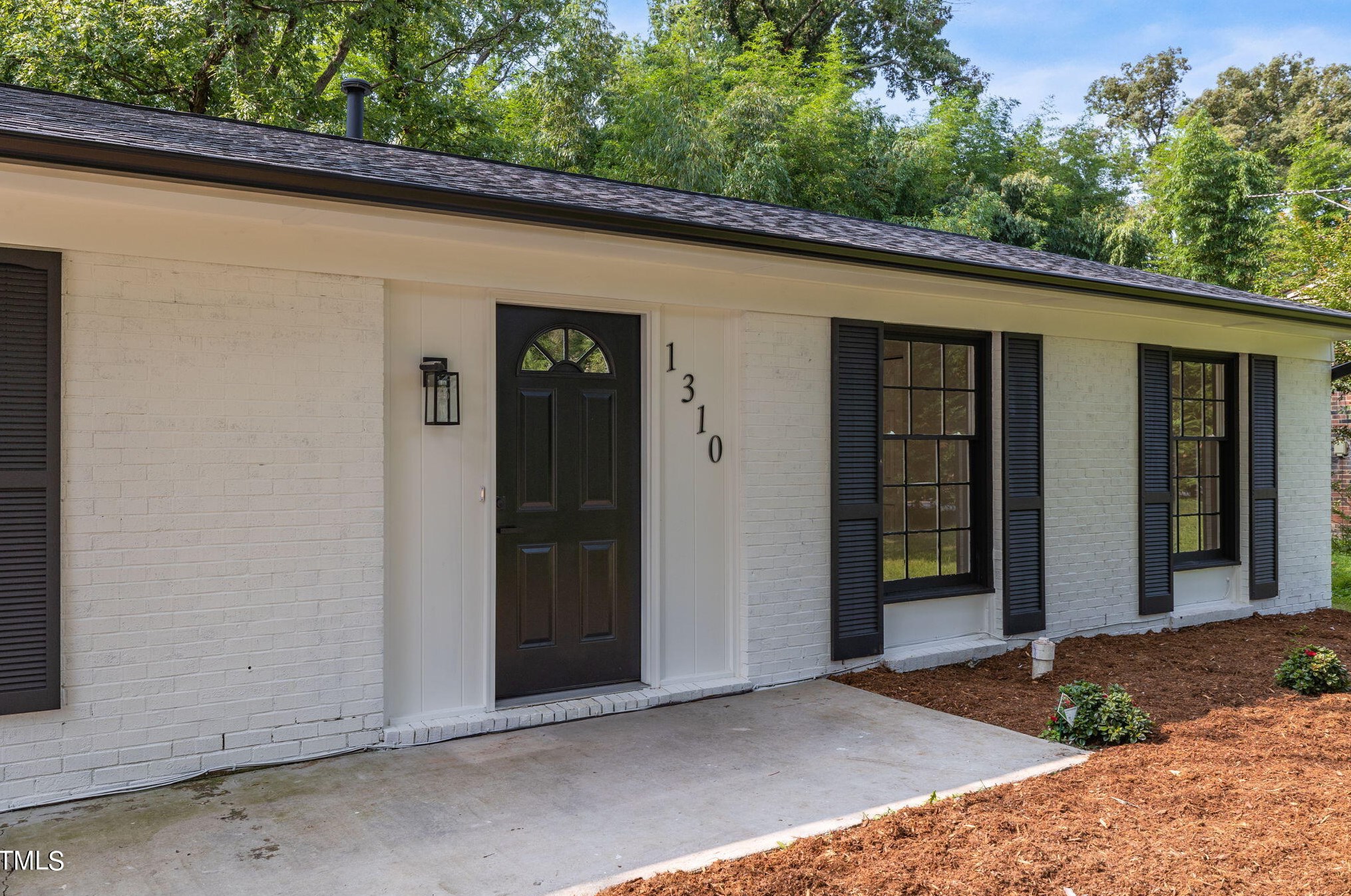 1310 Cedrow Dr, High Point NC  27260-3702 exterior