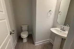 1911 Darrell Dr, Graham, NC 27253 - Photo 9