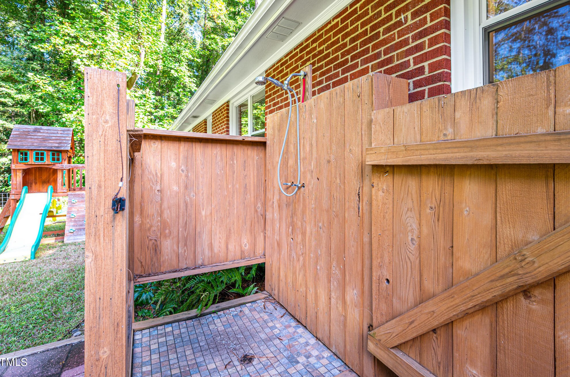 1605 Albany St, Durham NC 27705-3131 exterior