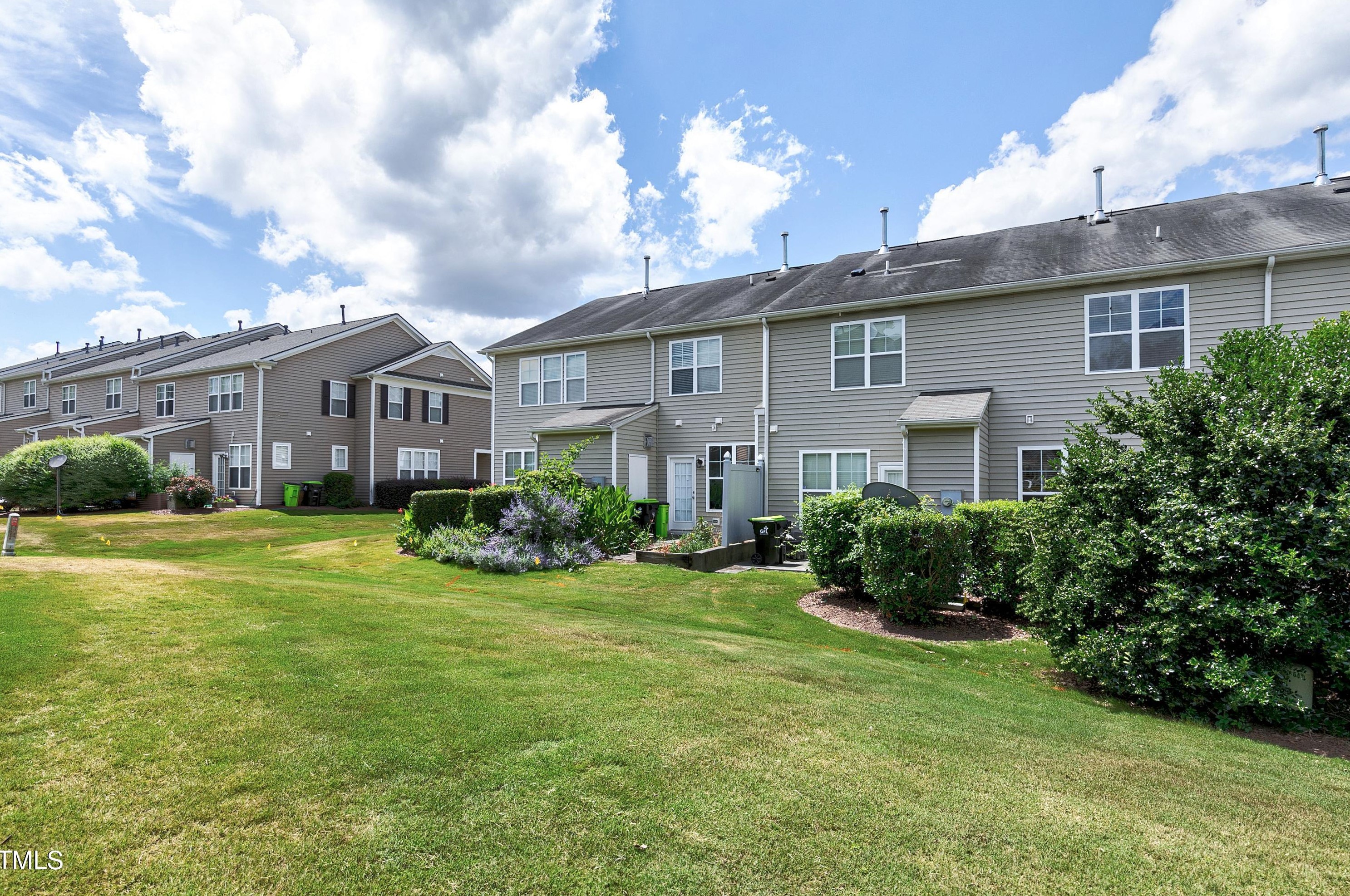 100 Stratford Lakes Dr, Durham NC  27713-3474 exterior