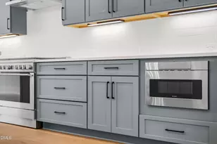 811 Maple Berry Ln, Raleigh, NC 27607 - Photo 7