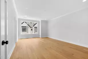 811 Maple Berry Ln, Raleigh, NC 27607 - Photo 23