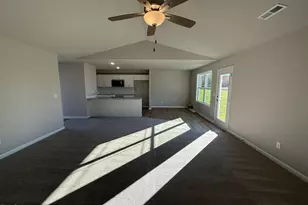 186 Pate Lndg Dr, Selma, NC 27576 - Photo 7