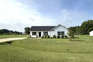 186 Pate Lndg Dr, Selma, NC 27576 - Photo 3
