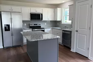 130 Tulipfield Wy, Benson, NC 27504 - Photo 5