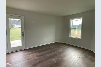 130 Tulipfield Way, Benson, NC 27504 - Photo 3