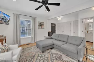 810 Brooklyn St, Raleigh, NC 27605 - Photo 35