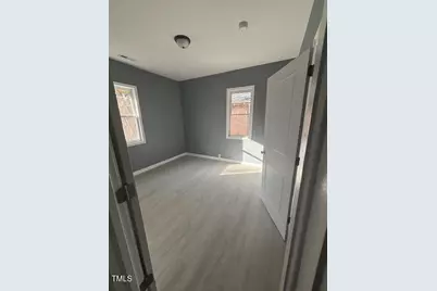 201 W Highland Avenue, Kinston, NC 28501 - Photo 15