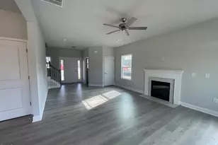 203 Lake Edge Dr, Lillington, NC 27546 - Photo 5