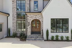 4112 Rockingham Dr, Raleigh, NC 27609 - Photo 3