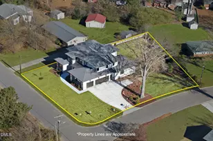 403 Carolyn Ct, Cary, NC 27511 - Photo 3