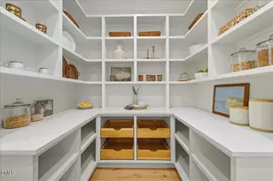 4305 Windsor Pl, Raleigh, NC 27609 - Photo 33