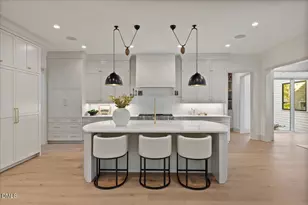 214 Reynolds Rd, Raleigh, NC 27609 - Photo 9