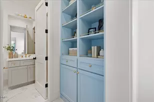 214 Reynolds Rd, Raleigh, NC 27609 - Photo 35