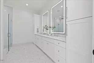 214 Reynolds Rd, Raleigh, NC 27609 - Photo 29