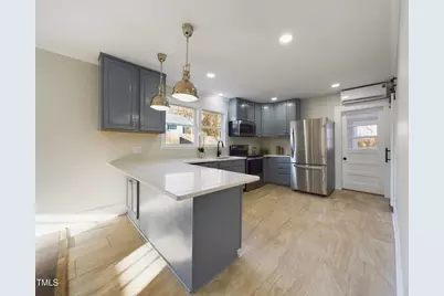 301 W Hill Avenue S, Hillsborough, NC 27278 - Photo 5