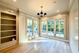 3601 Alamance Dr, Raleigh, NC 27609 - Photo 17