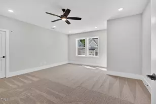 122 Sanderway Dr, Chapel Hill, NC 27516 - Photo 37